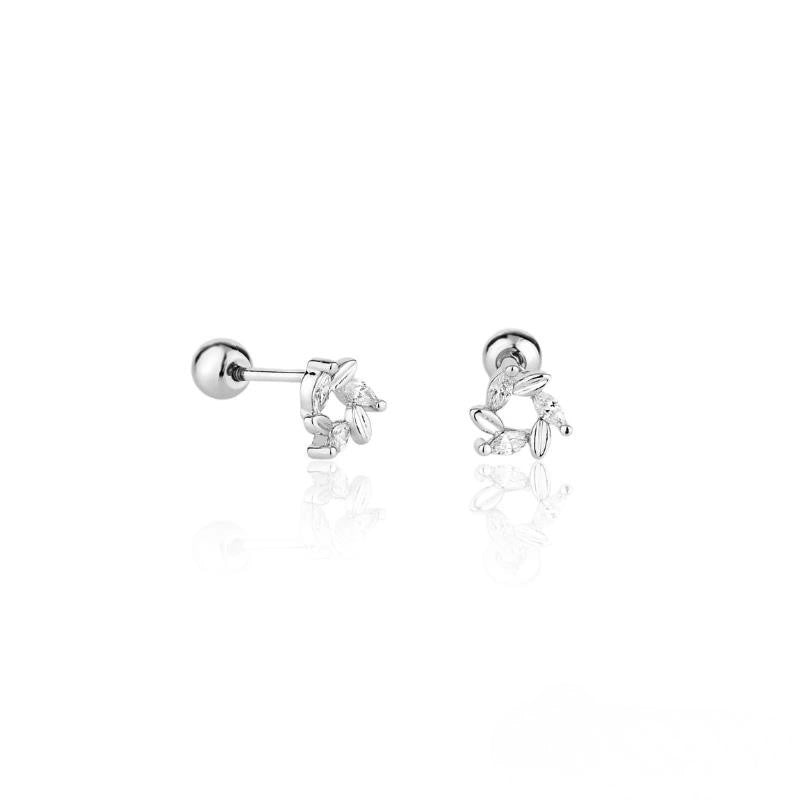 Brinco feminino Jasmim em formato de flor com zircônias em aço inoxidável 316L - Only Steel